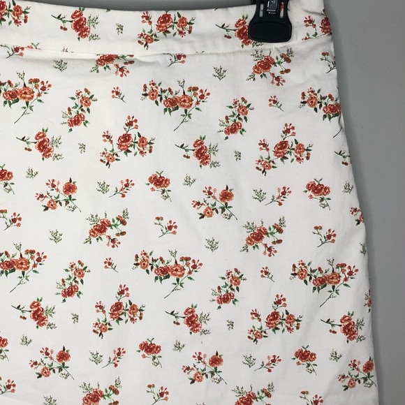 Forever 21 White solid mini skirt #127 - Picture 3 of 6